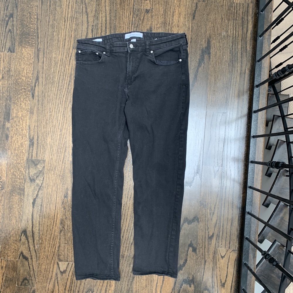 Mens Calvin Klein straight leg black jeans - W36/L32 -